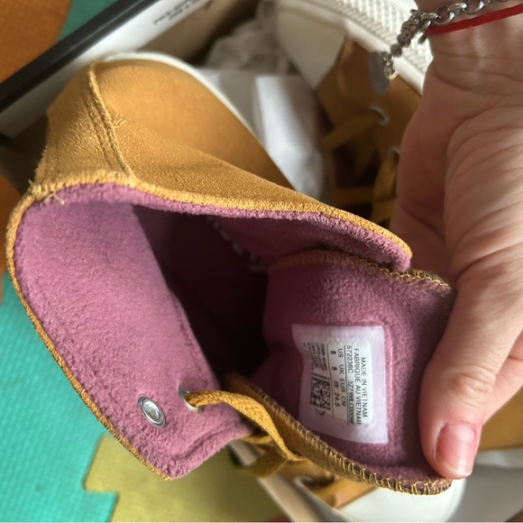 Converse CTAS high tops - Picture 3 of 7